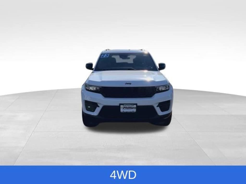 Used 2025 Jeep Grand Cherokee Altitude X 4x4 SUV