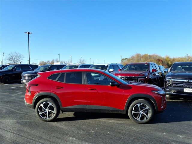 2026 Chevrolet Trax photo 2