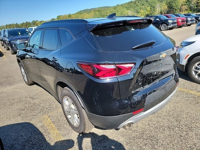 2022 Chevrolet Blazer 2LT photo 2