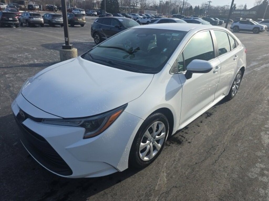 Used 2024 Toyota Corolla LE