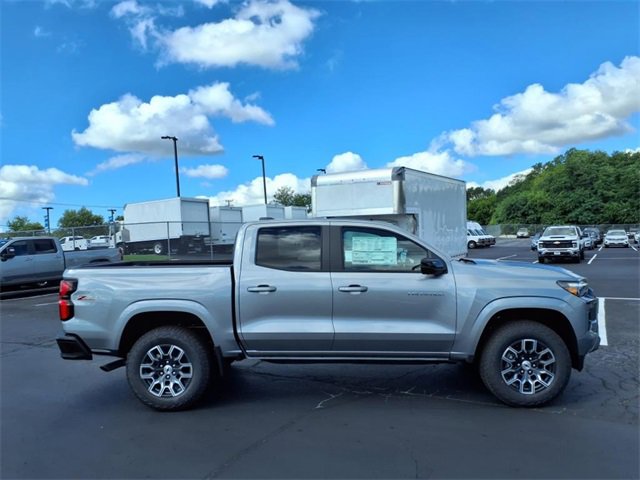 2026 Chevrolet Colorado Z71 photo 2