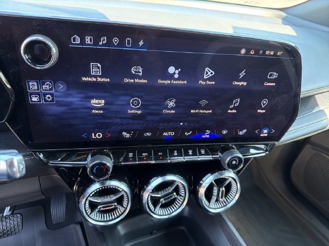 2024 Chevrolet Blazer EV LT - Photo 17