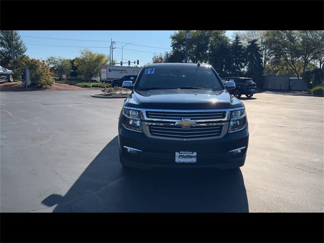 2019 Chevrolet Suburban Premier photo 3