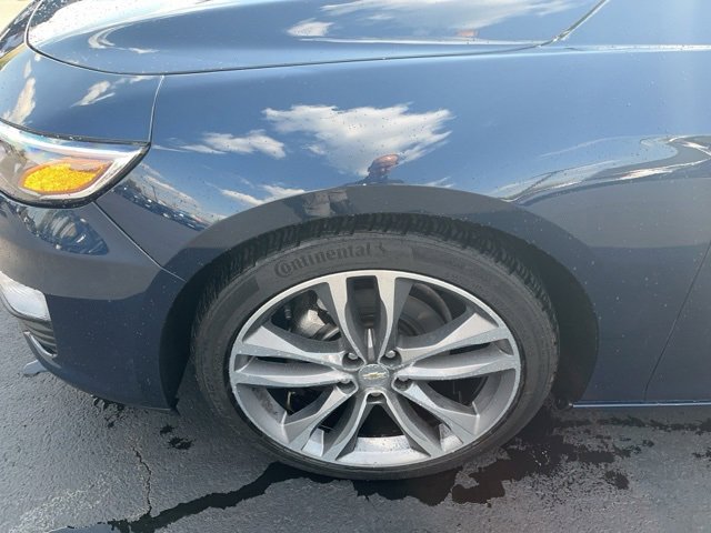 2021 Chevrolet Malibu 1LT photo 2