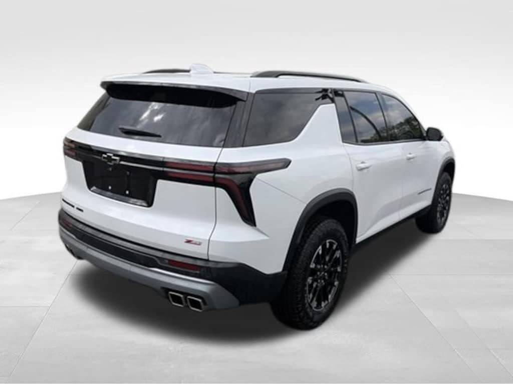 Used 2025 Chevrolet Traverse Z71 SUV