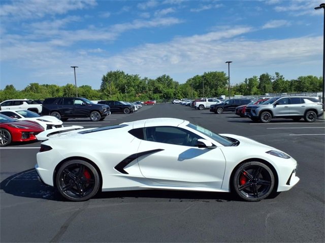 2026 Chevrolet Corvette Stingray 1LT Coupe photo 2