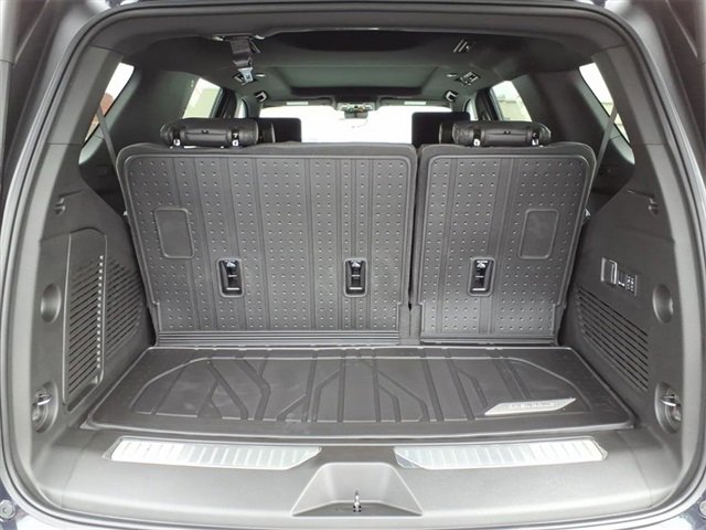 2026 Chevrolet Tahoe Z71 photo 4