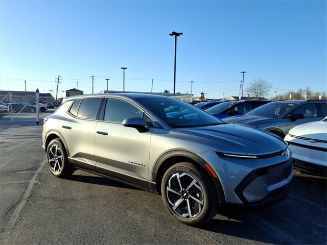 2026 Chevrolet Equinox EV 1LT's photo