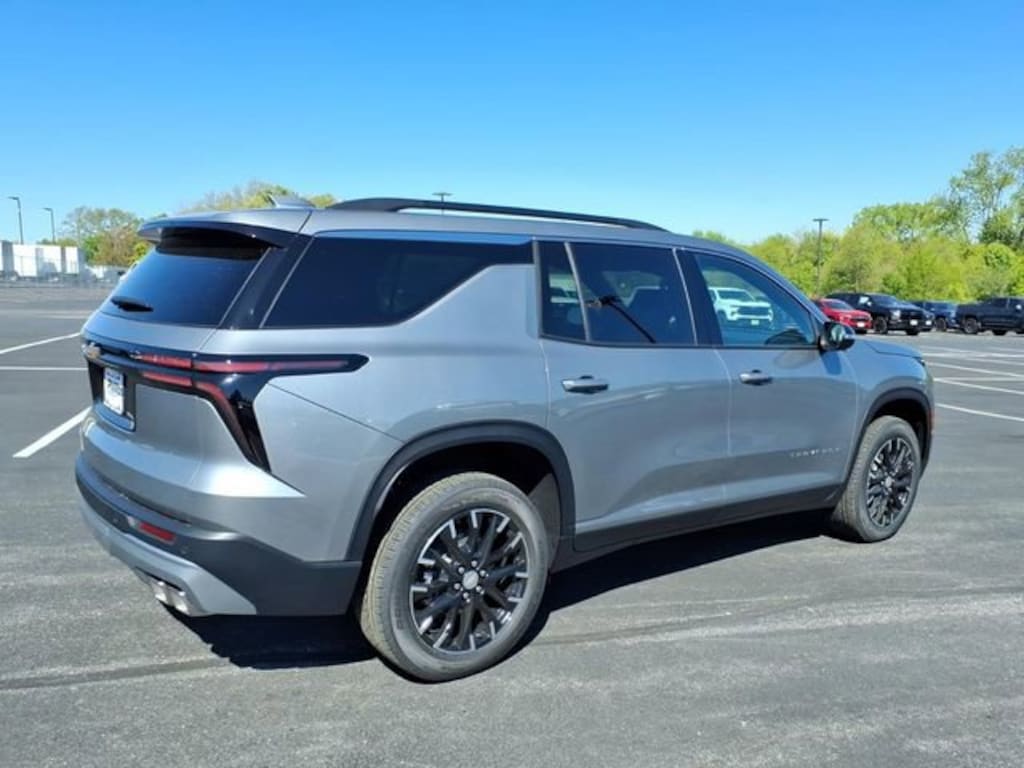 New 2026 Chevrolet Traverse LT SUV