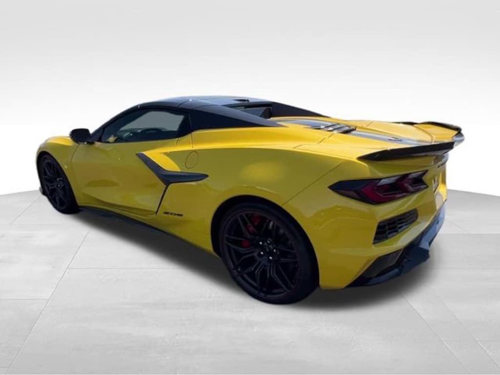 Used 2025 Chevrolet Corvette Z06 3LZ Performance