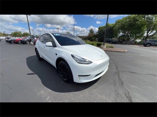 Used 2023 Tesla Model Y Long Range with VIN 7SAYGDEE7PA038542 for sale in Frankfort, IL