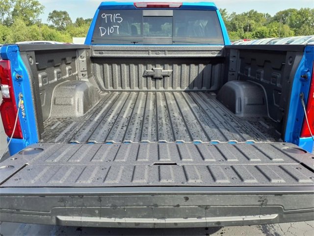 2026 Chevrolet Silverado 1500 RST photo 4