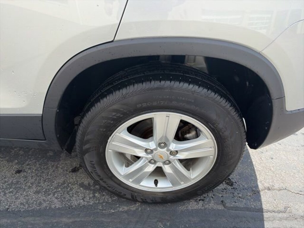 Used 2021 Chevrolet Trax LS SUV