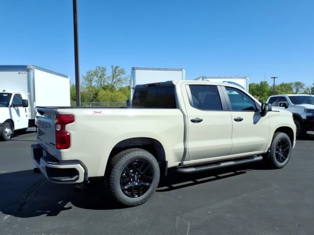 New 2026 Chevrolet Silverado 1500 Custom Truck