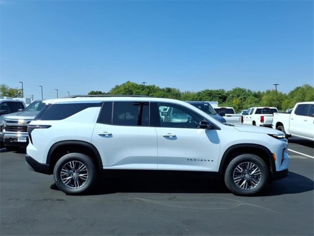 New 2026 Chevrolet Traverse LT SUV