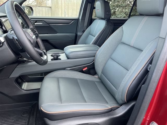 2024 GMC Acadia AT4 - Photo 13