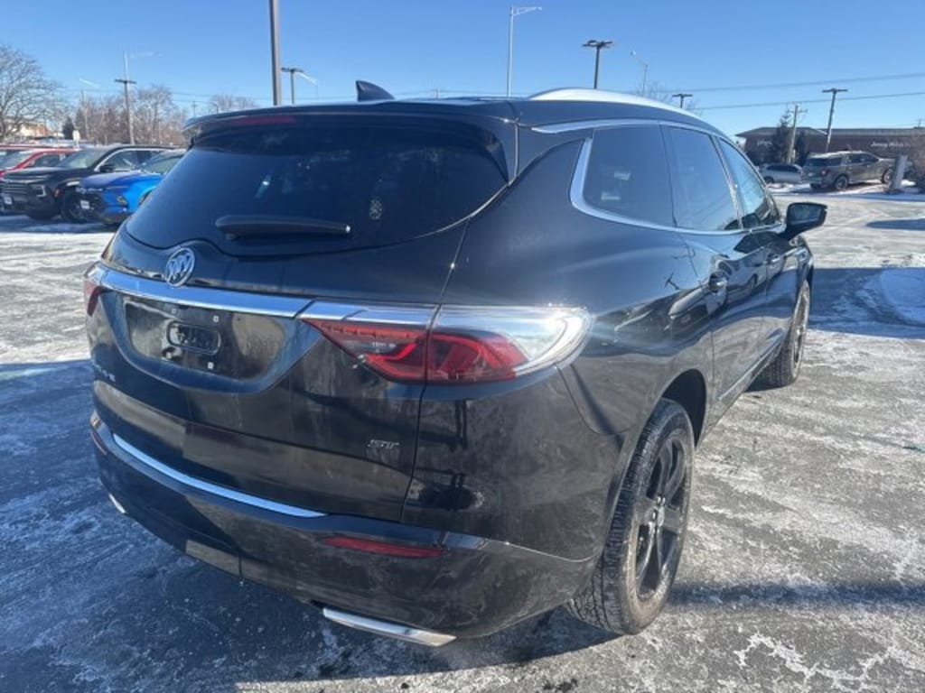 Used 2024 Buick Enclave Essence SUV