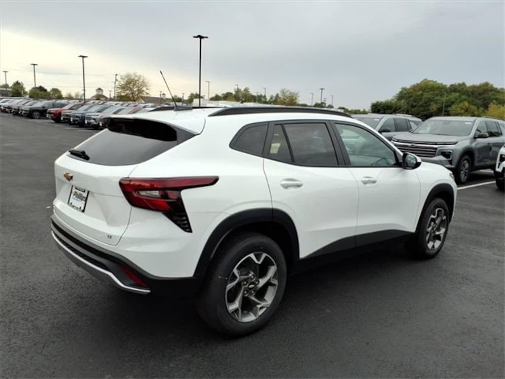 New 2026 Chevrolet Trax LT SUV