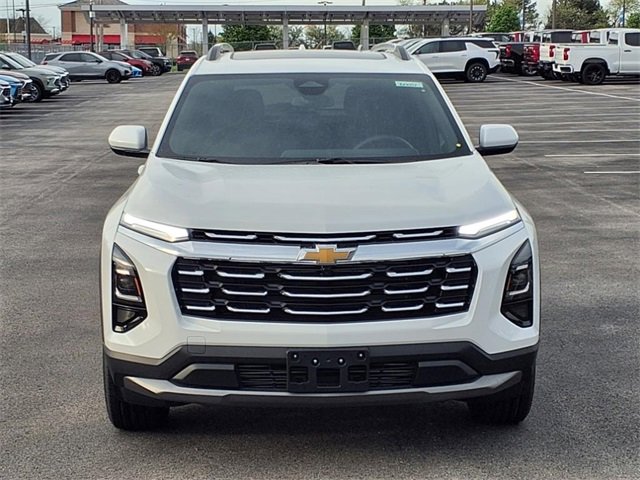 2026 Chevrolet Equinox LT photo 2