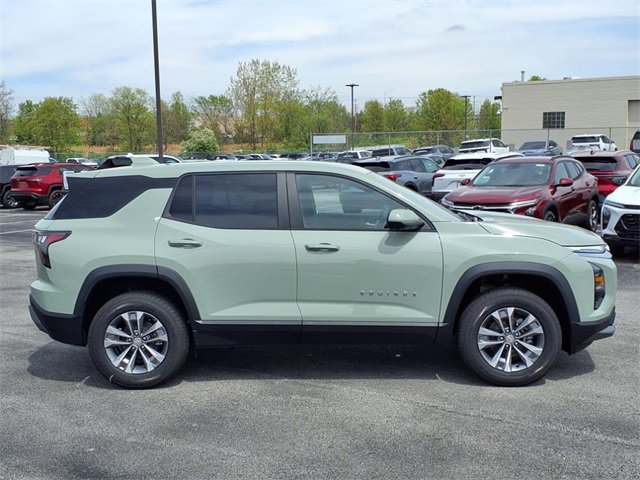 2026 Chevrolet Equinox LT photo 4