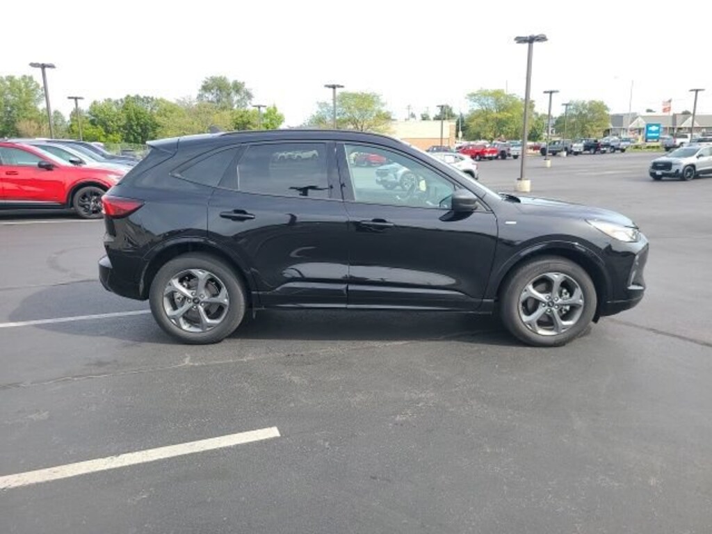 Used 2024 Ford Escape ST-Line SUV