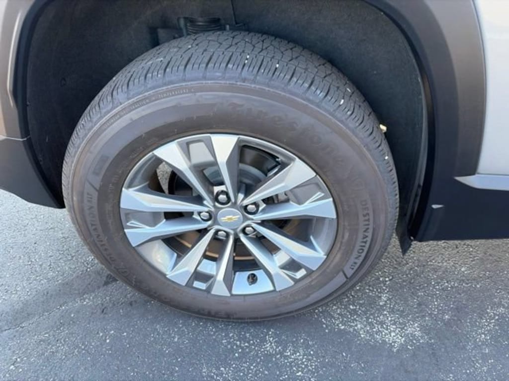 Used 2026 Chevrolet Equinox FWD LT SUV