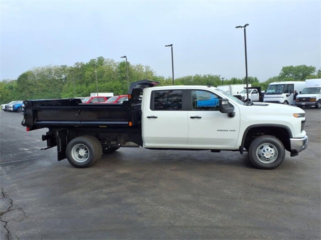 New 2025 Chevrolet Silverado 3500 HD Chassis Cab Work Truck Truck