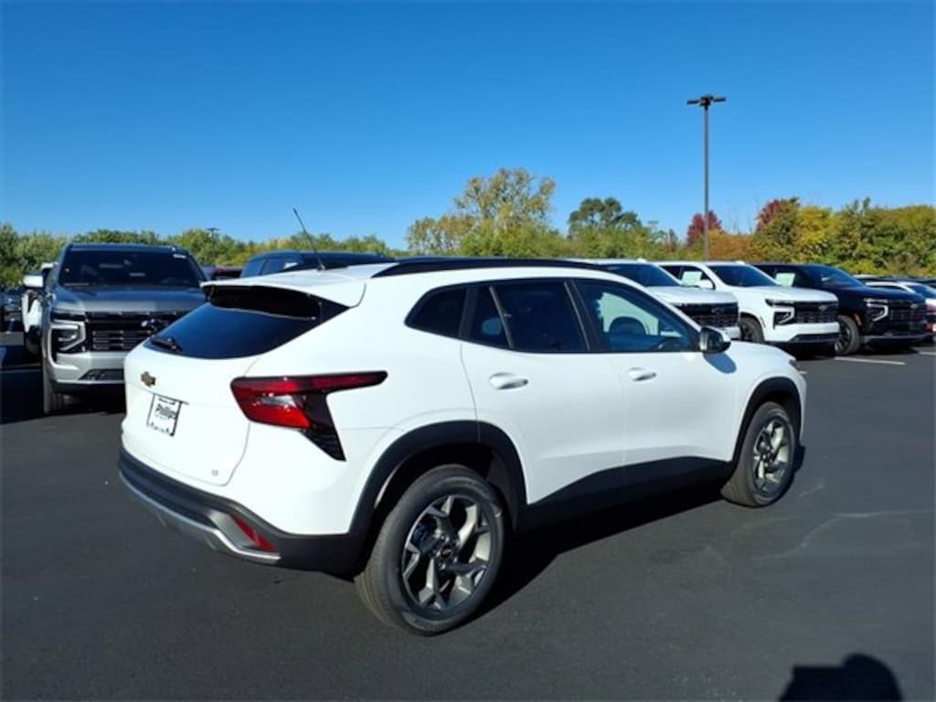 New 2026 Chevrolet Trax LT SUV