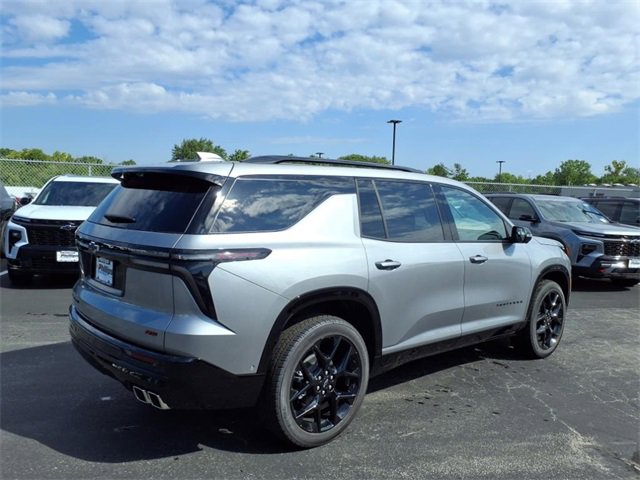 2026 Chevrolet Traverse RS photo 3