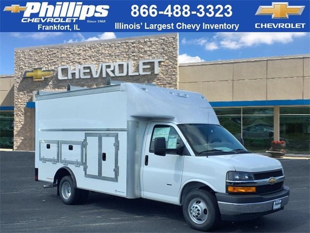 2025 Chevrolet Express Cutaway Base's photo