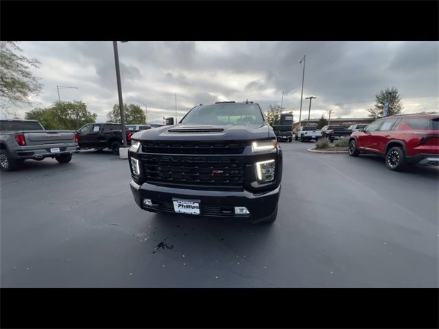 2022 Chevrolet Silverado 2500HD LTZ photo 3