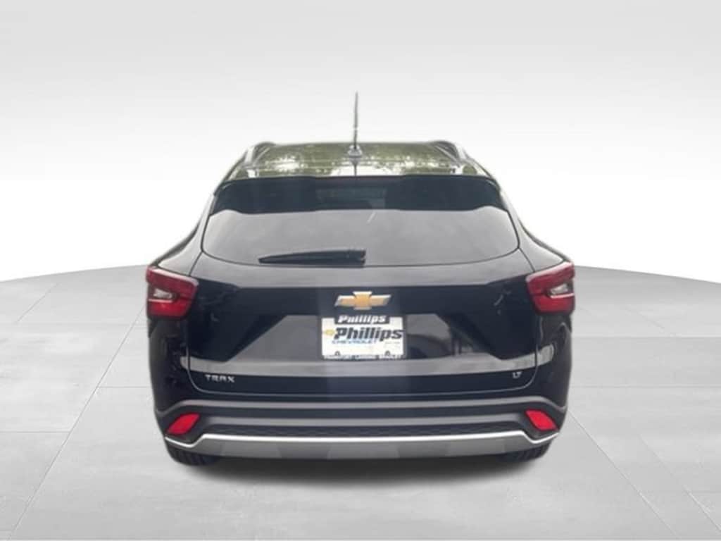Used 2024 Chevrolet Trax LT SUV