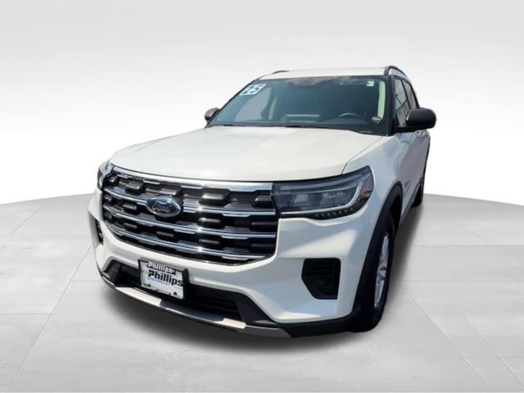 Used 2025 Ford Explorer Active SUV