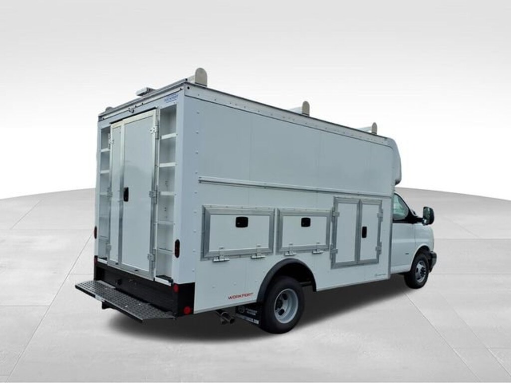 New 2026 Chevrolet Express Cutaway 3500 1WT Cutaway Van