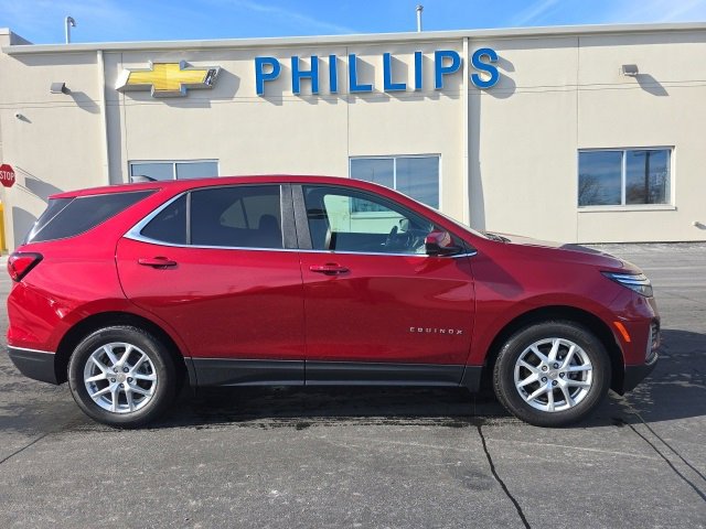 2024 Chevrolet Equinox LT photo 4