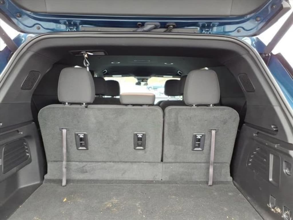 New 2025 Chevrolet Traverse LT SUV