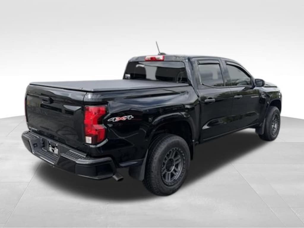 Used 2024 Chevrolet Colorado WT Truck Crew Cab