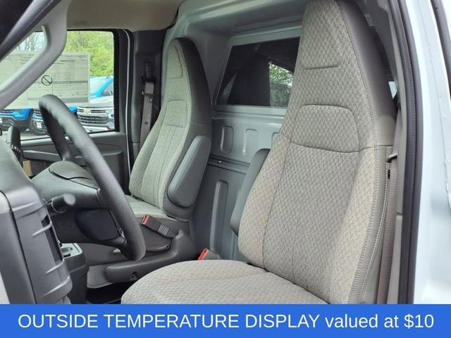 2025 Chevrolet Express Cargo Work Van - Photo 15