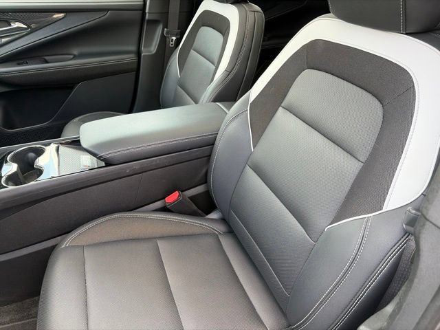 2024 Chevrolet Blazer EV LT - Photo 8