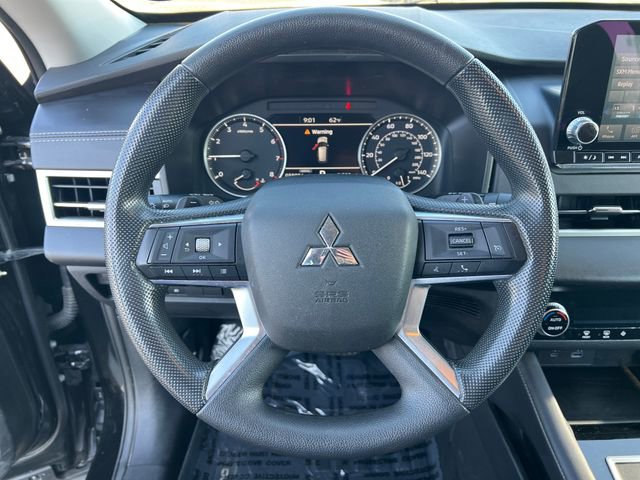 2024 Mitsubishi Outlander ES - Photo 14