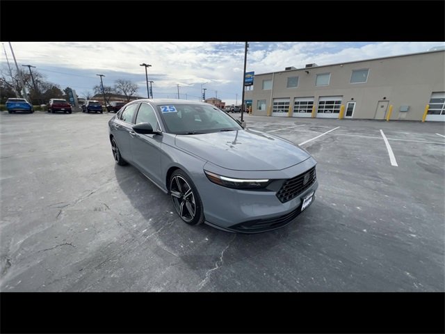 2025 Honda Accord Hybrid Sport photo 2