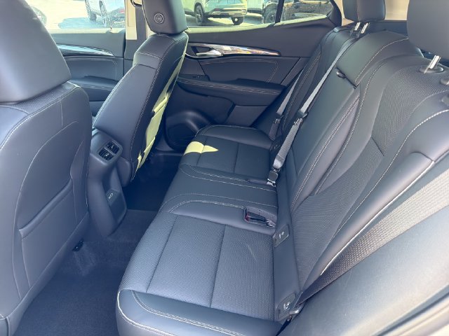 2023 Buick Envision Essence - Photo 21