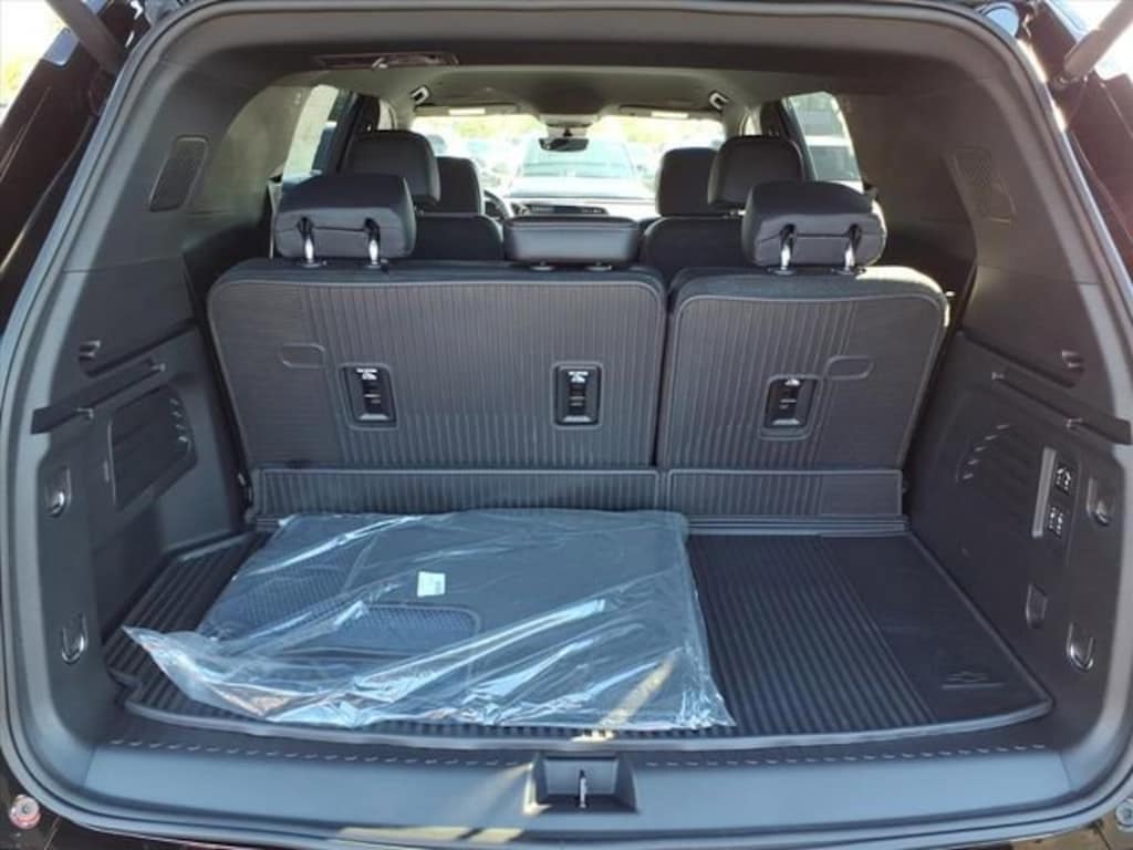 New 2026 Chevrolet Traverse High Country SUV