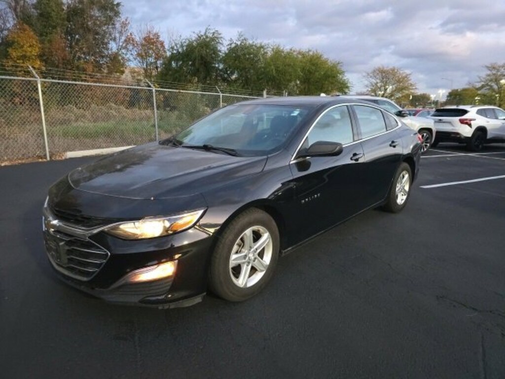 Used 2022 Chevrolet Malibu LS Car