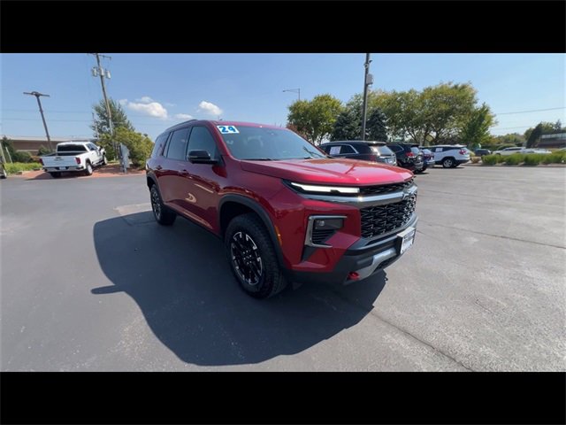 2024 Chevrolet Traverse Z71 photo 2