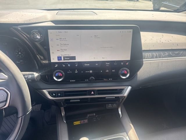 2025 Lexus RX 350 - Photo 11
