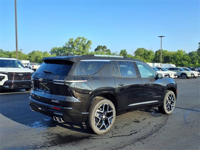 2026 Chevrolet Traverse High Country photo 3