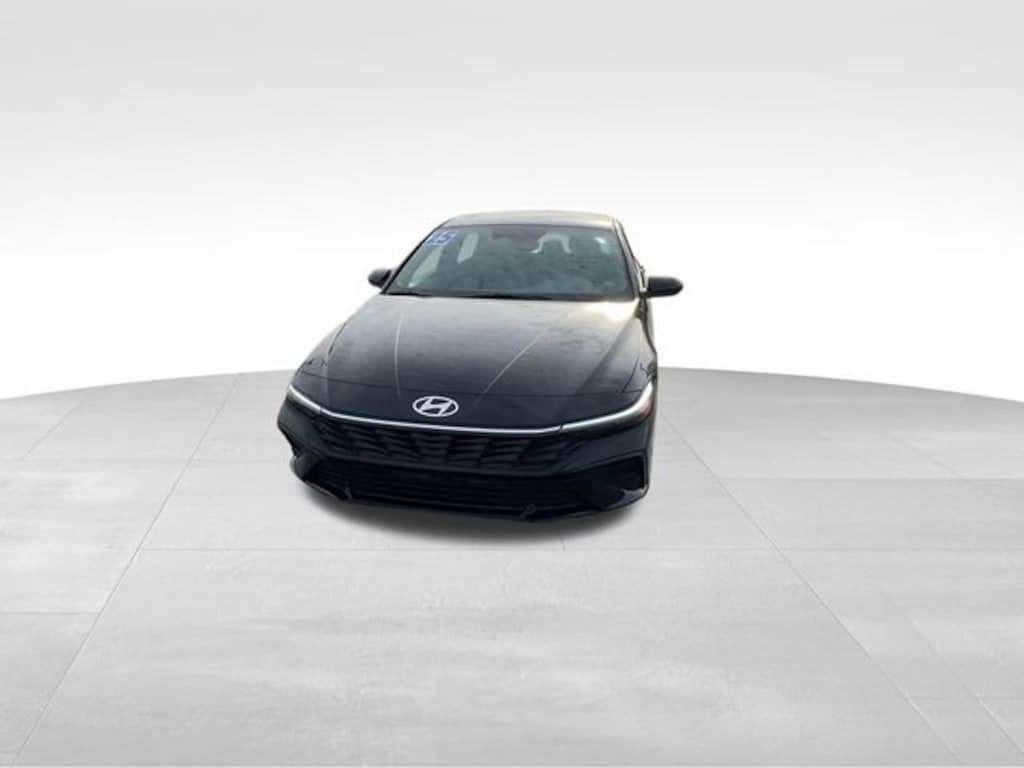 Used 2025 Hyundai Elantra Hybrid SEL Sport