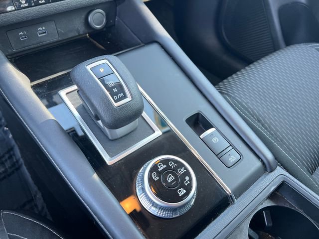 2024 Mitsubishi Outlander ES - Photo 20