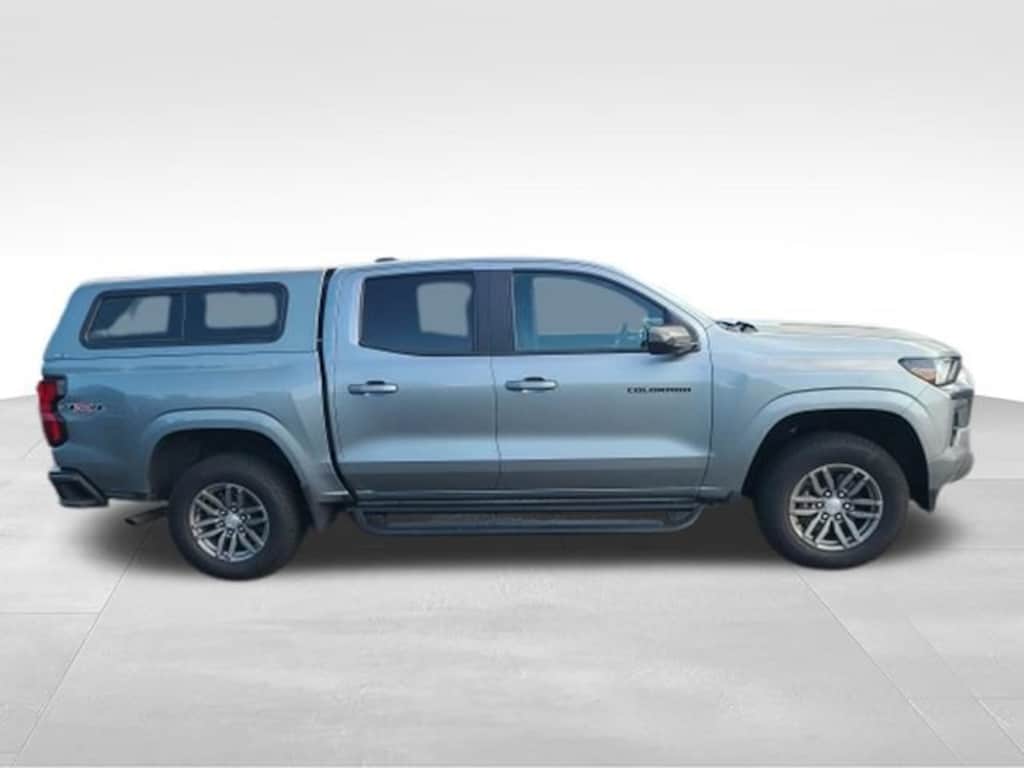 Used 2023 Chevrolet Colorado 4WD LT Truck Crew Cab